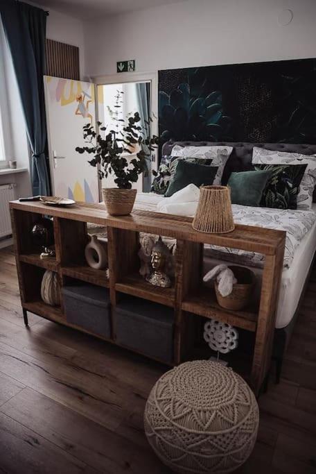 Cozy Dreams: Deluxe 2-Zimmer-Apartment -Kueche Neurenberg Buitenkant foto